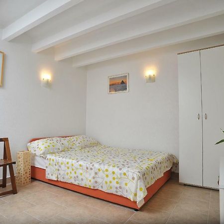 Apartments Sonia & Ana Trogir Extérieur photo