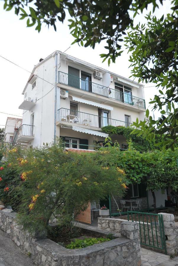 Apartments Sonia & Ana Trogir Extérieur photo